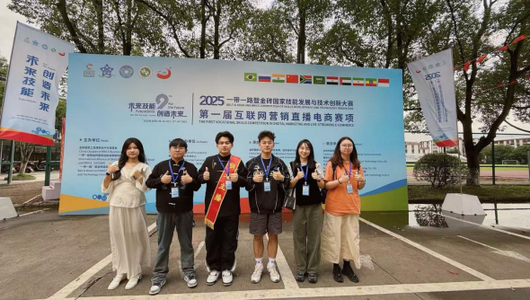 68f98bb3ef356.png 68f98bb3ef356.png