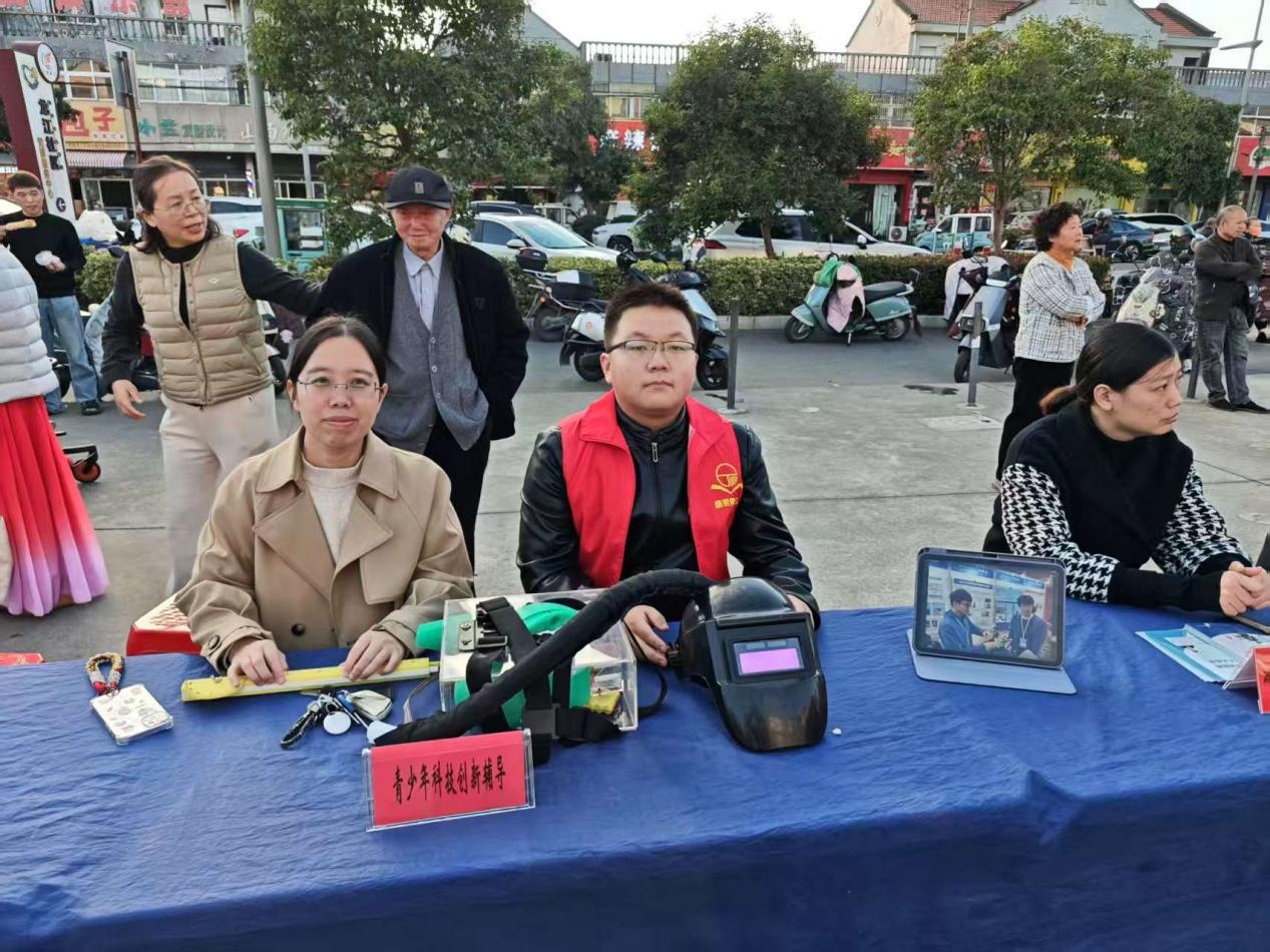 6930decc2833c.png 6930decc2833c.png